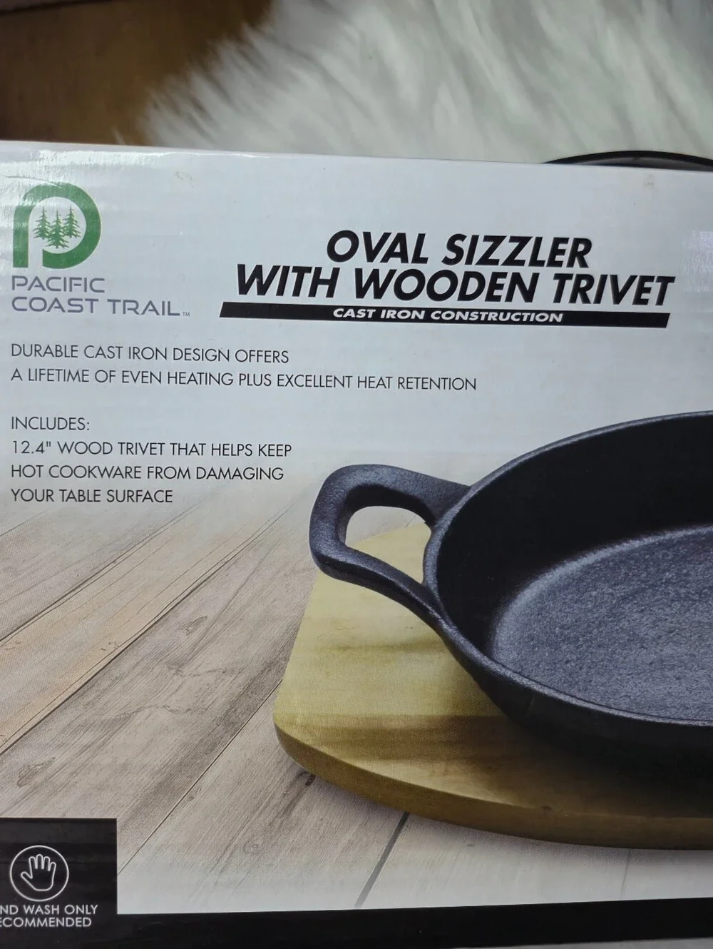 Cast Iron Oval Sizzler - Black with Wooden Trivet